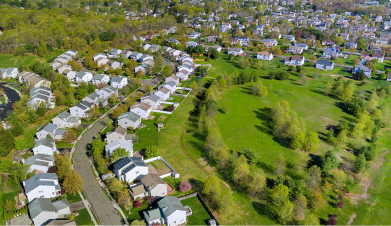 What to pay attention to in a neighborhood